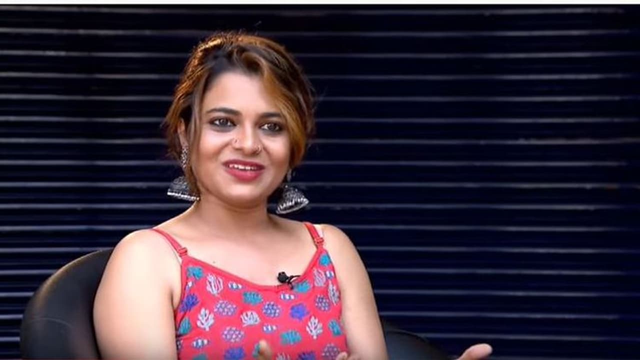 'ബിഗ് ബോസില് മനപ്പൂര്വ്വം മൈക്ക് ഊരിവച്ച് നടന്നിട്ടുണ്ട്'; വെളിപ്പെടുത്തലുമായി ജസ്ല 'ബിഗ് ബോസില് മനപ്പൂര്വ്വം മൈക്ക് ഊരിവച്ച് നടന്നിട്ടുണ്ട്'; വെളിപ്പെടുത്തലുമായി ജസ്ല