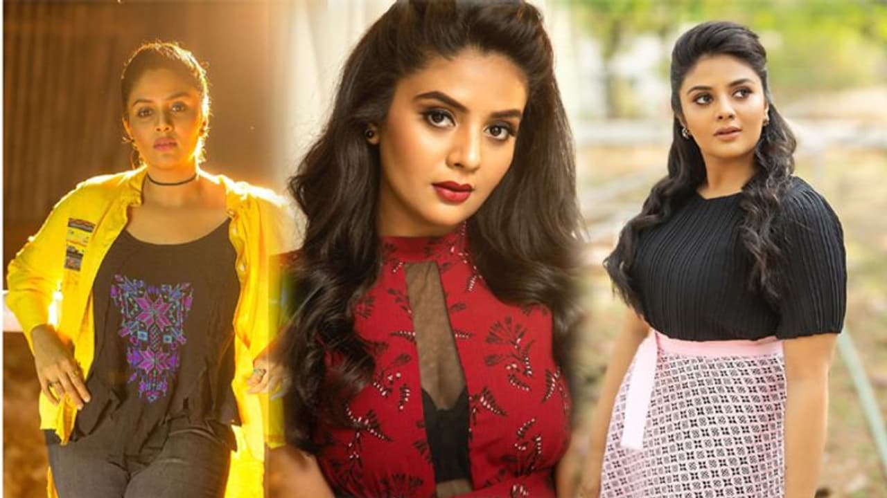 తాను ప్రెగ్నెంట్ అంటూ కామెంట్స్.. శ్రీముఖికి సుమ క్లాస్ పీకిందా? తాను ప్రెగ్నెంట్ అంటూ కామెంట్స్.. శ్రీముఖికి సుమ క్లాస్ పీకిందా?