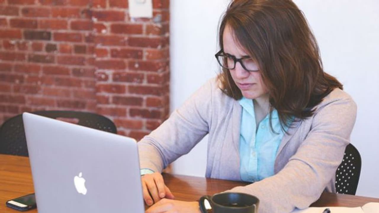 തൊഴിലിടത്തിലെ ലൈംഗിക സംഭാഷണങ്ങള്; ഇന്ത്യന് സ്ത്രീകളുടെ താല്പര്യം... തൊഴിലിടത്തിലെ ലൈംഗിക സംഭാഷണങ്ങള്; ഇന്ത്യന് സ്ത്രീകളുടെ താല്പര്യം...