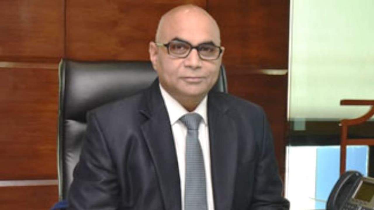 రాణా కపూర్పై మరో పిడుగు...యెస్ బ్యాంక్ కొత్త సీఈఓగా ప్రశాంత్... రాణా కపూర్పై మరో పిడుగు...యెస్ బ్యాంక్ కొత్త సీఈఓగా ప్రశాంత్...