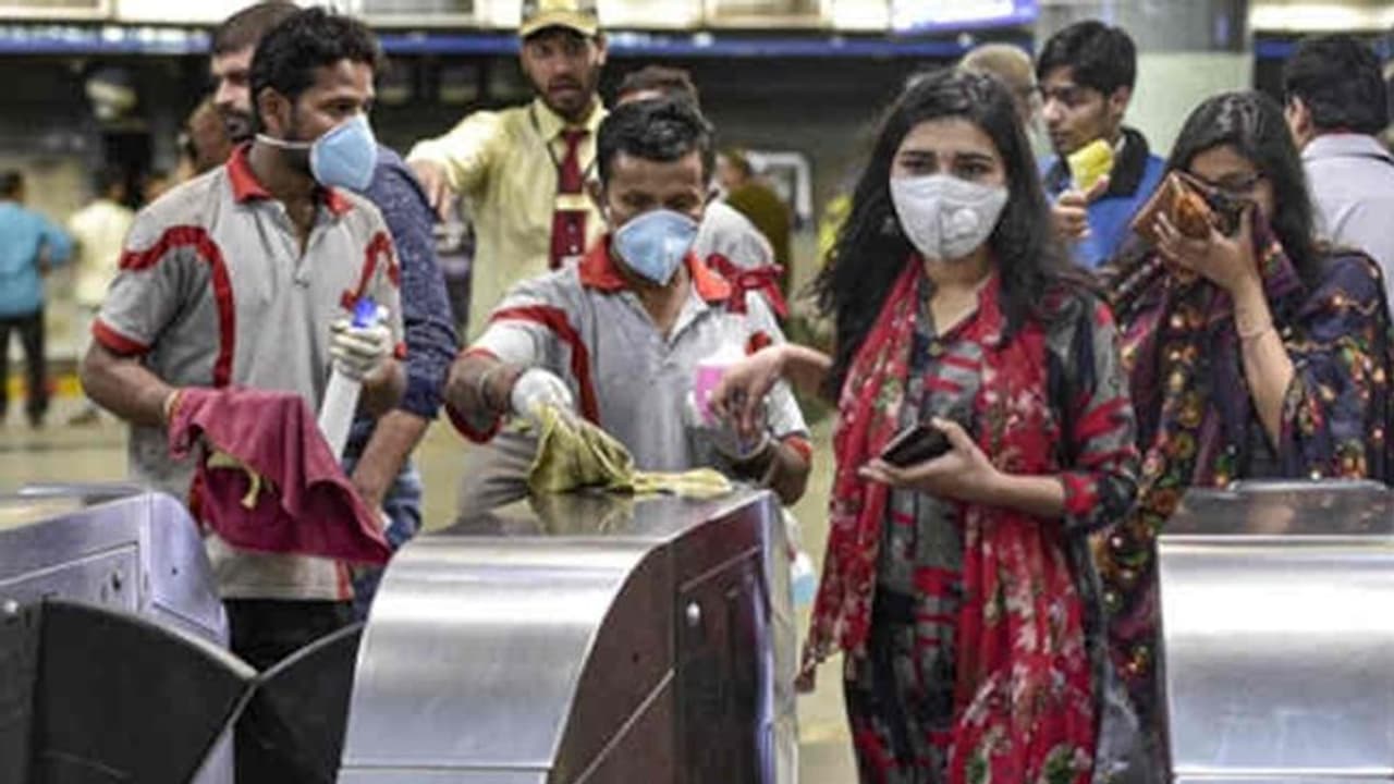 করোনার উপসর্গ জেনেও বেলেঘাটা আইডি থেকে ফেরার মহিলা, থানায় খবর করোনার উপসর্গ জেনেও বেলেঘাটা আইডি থেকে ফেরার মহিলা, থানায় খবর