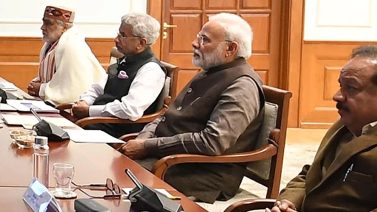 मोदी सरकार ने कोरोना को घोषित किया आपदा, मृतकों के परिजनों को दिया जाएगा 4 लाख रुपए मुआवजा मोदी सरकार ने कोरोना को घोषित किया आपदा, मृतकों के परिजनों को दिया जाएगा 4 लाख रुपए मुआवजा