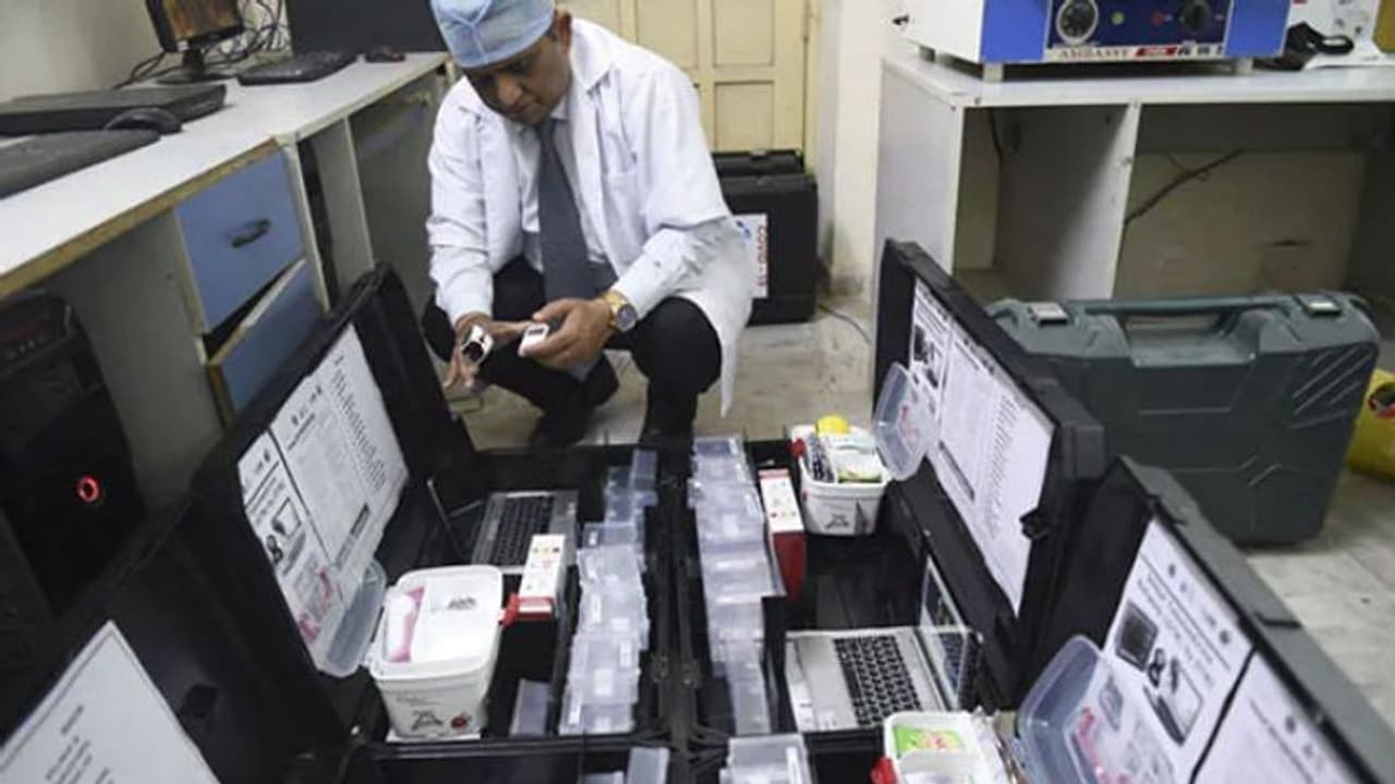 കൊവിഡ് 19; പ്രമേഹവും രക്തസമ്മര്‍ദ്ദവും ഉള്ളവര്‍ കൂടുതല്‍ ജാഗ്രത പാലിക്കുക!