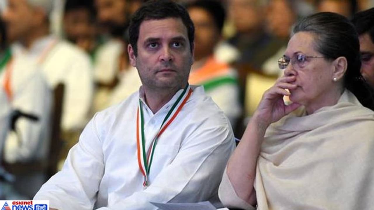 মধ্যপ্রদেশের পর এবার গুজরাটে বিপাকে কংগ্রেস, রাজ্যসভা ভোটের আগেই পদত্যাগ ৪ বিধায়কের