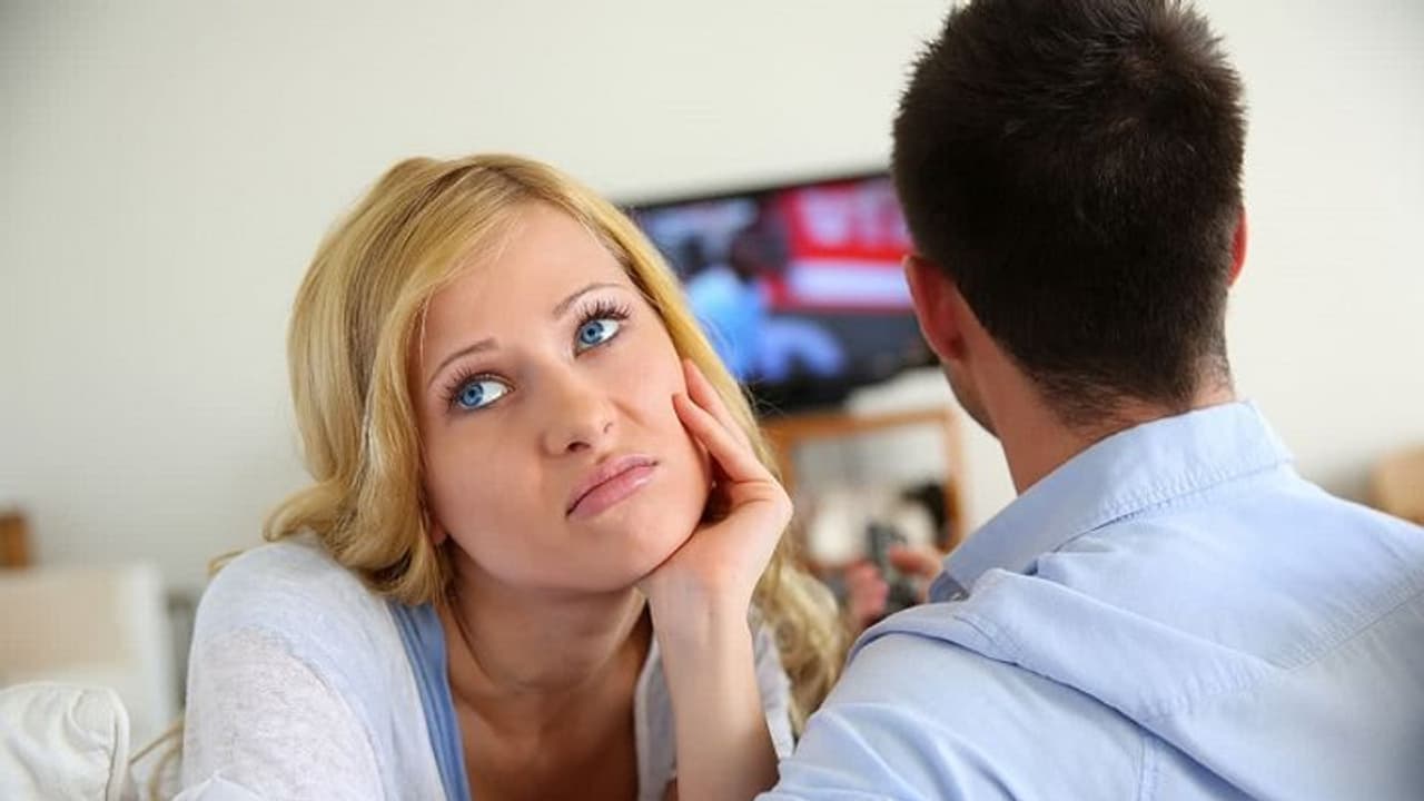 क्या पार्टनर आपसे हो गया है बोर, जानें इसके ये 5 संकेत क्या पार्टनर आपसे हो गया है बोर, जानें इसके ये 5 संकेत