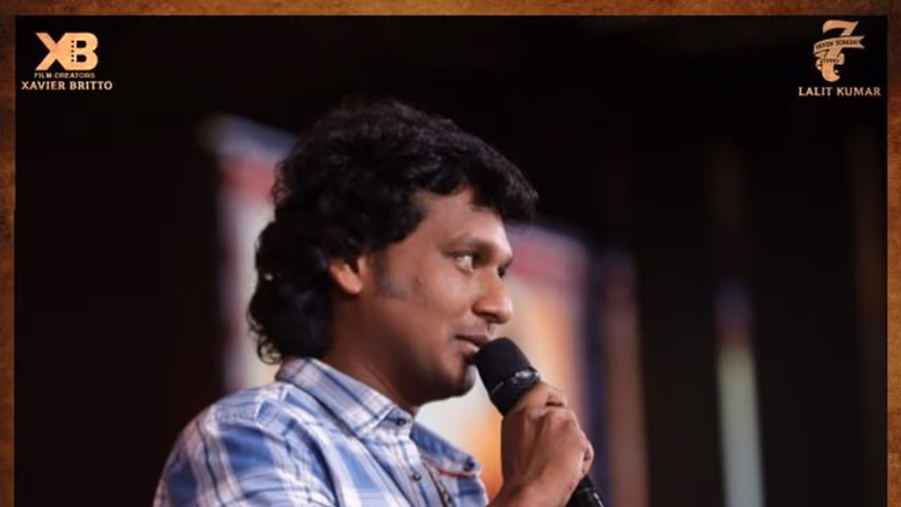 ஏமாற வேண்டாம்... ரசிகர்களுக்காக 'மாஸ்டர்' பட இயக்குனர் வெளியிட்ட முக்கிய தகவல்! ஏமாற வேண்டாம்... ரசிகர்களுக்காக 'மாஸ்டர்' பட இயக்குனர் வெளியிட்ட முக்கிய தகவல்!