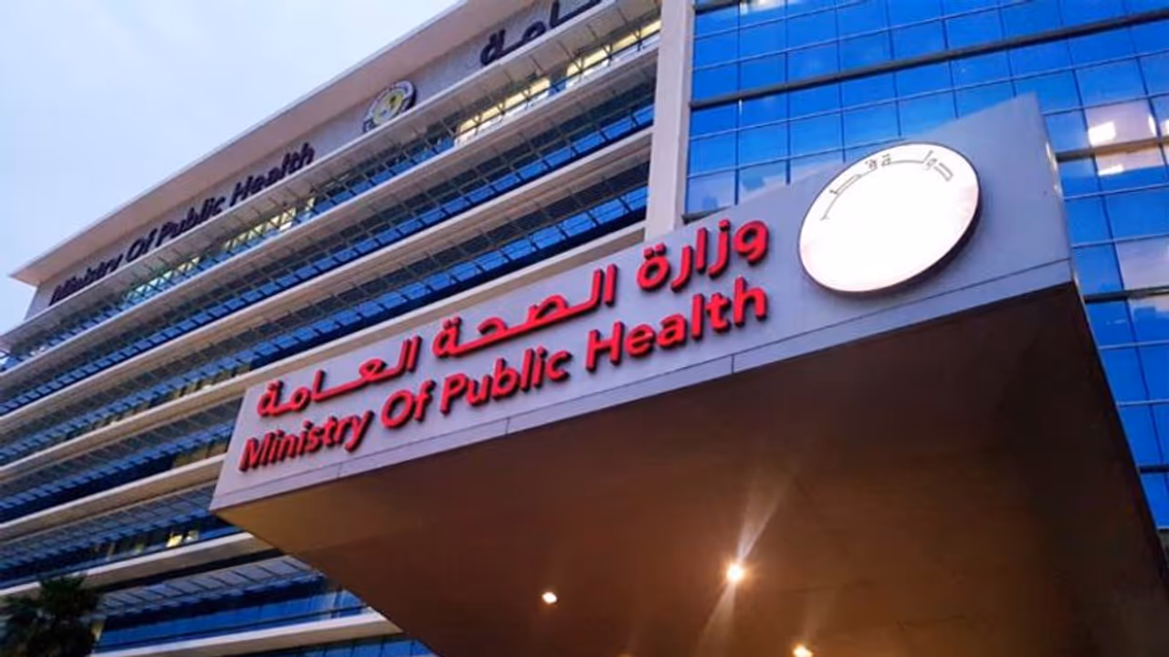 ഖത്തര്‍ എല്ലാ വിമാന സര്‍വീസുകളും നിര്‍ത്തുന്നു; പൊതുഗതാഗത സംവിധാനങ്ങളും പ്രവര്‍ത്തിക്കില്ല