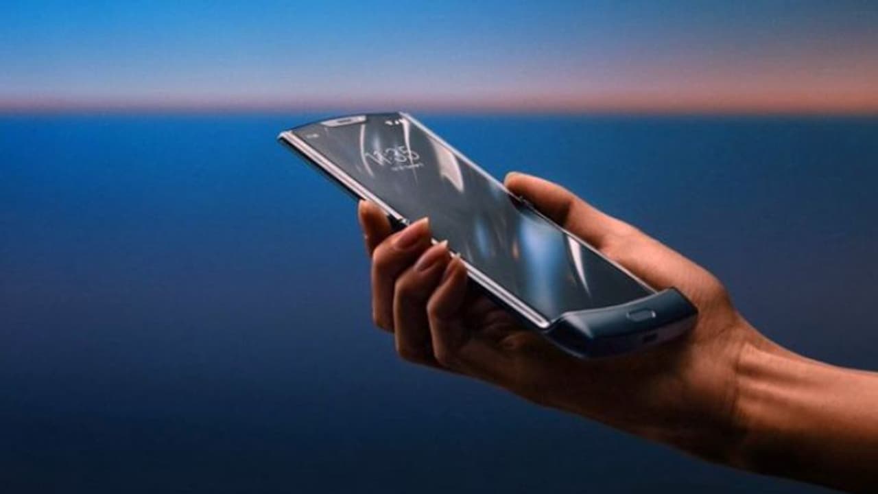 স্টাইলিশ লুক সহ আবারও বাজারে এল মটোরোলার স্মার্টফোন, রইল বিস্তারিত