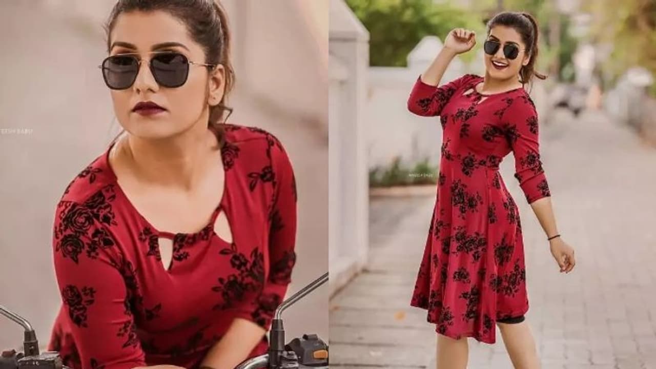 ഇത് സരയു തന്നേയോ...?; മേക്കോവറില് ഫോട്ടോഷൂട്ടുമായി താരം ഇത് സരയു തന്നേയോ...?; മേക്കോവറില് ഫോട്ടോഷൂട്ടുമായി താരം