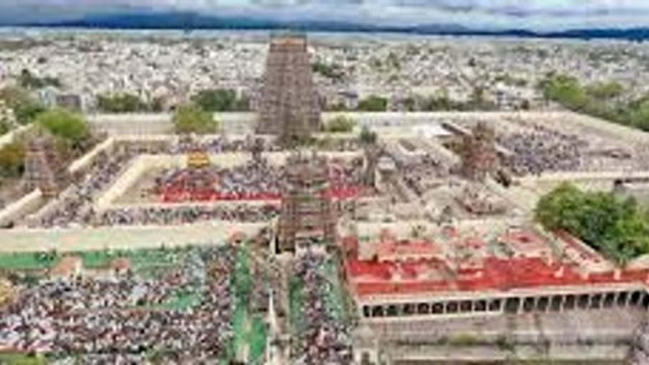 கொரோனா அச்சம் தவீர்.!! நெஞ்சம் நிமிர்.!! மதுரை பெண் போலீஸ் கதறும் வீடியோ..!! கொரோனா அச்சம் தவீர்.!! நெஞ்சம் நிமிர்.!! மதுரை பெண் போலீஸ் கதறும் வீடியோ..!!