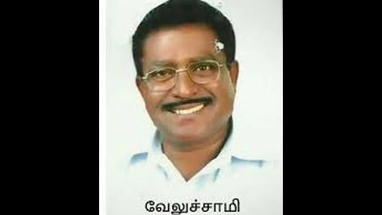 திமுக முன்னாள் எம்எல்ஏ வேலுச்சாமி வீட்டில் வெடிகுண்டு வீச்சு...., மதுரையில் பரபரப்பு...!! திமுக முன்னாள் எம்எல்ஏ வேலுச்சாமி வீட்டில் வெடிகுண்டு வீச்சு...., மதுரையில் பரபரப்பு...!!
