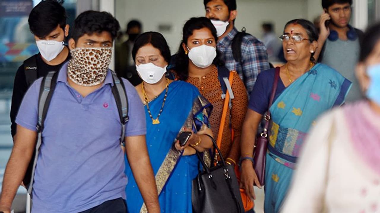 కరోనా కలకలం... ఫీవర్ ఆస్పత్రిలో 14మంది అనుమానితులు