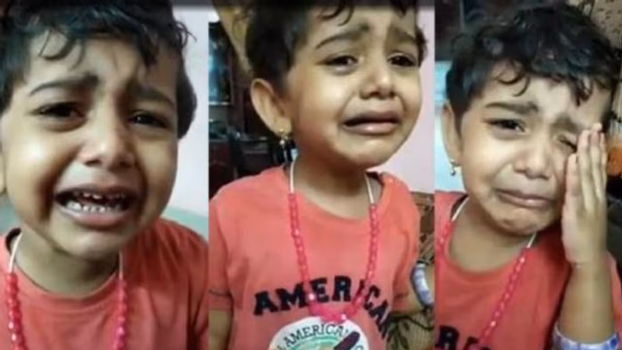 'എനിക്ക് ടീച്ചറെ കാണണം, നഴ്സറിയില് പോണം'; കൊവിഡ് ഭീതിയില് സ്കൂള് അടച്ചതറിയാതെ പൊട്ടിക്കരഞ്ഞ് കുഞ്ഞ് 'എനിക്ക് ടീച്ചറെ കാണണം, നഴ്സറിയില് പോണം'; കൊവിഡ് ഭീതിയില് സ്കൂള് അടച്ചതറിയാതെ പൊട്ടിക്കരഞ്ഞ് കുഞ്ഞ്