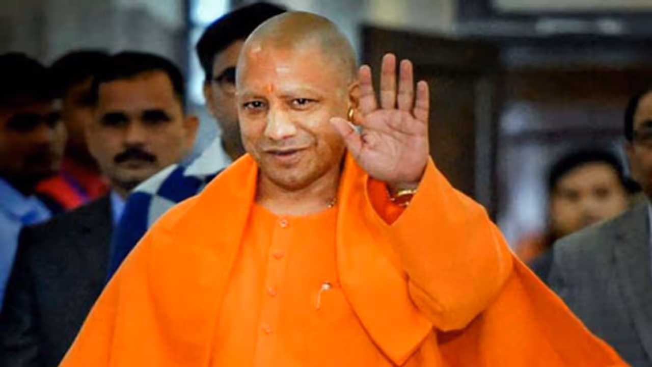 प्रवासी मजदूरों को मोहरा बना रही है दिल्ली सरकार,योगी सरकार ने लगाया आरोप प्रवासी मजदूरों को मोहरा बना रही है दिल्ली सरकार,योगी सरकार ने लगाया आरोप