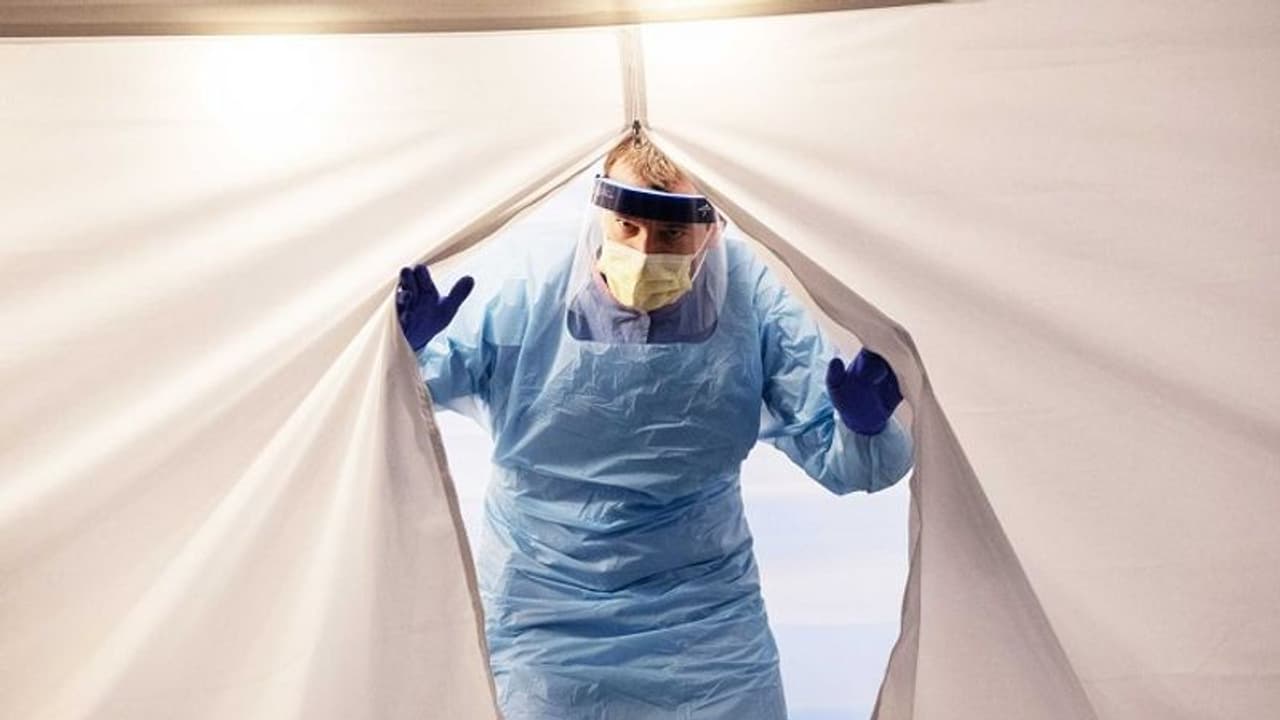 ലോകത്തെ കൊവിഡ് ബാധിതരുടെ എണ്ണം രണ്ടര ലക്ഷം കടന്നു: ഇറ്റലിയില് കൂട്ടമരണം തുടരുന്നു ലോകത്തെ കൊവിഡ് ബാധിതരുടെ എണ്ണം രണ്ടര ലക്ഷം കടന്നു: ഇറ്റലിയില് കൂട്ടമരണം തുടരുന്നു