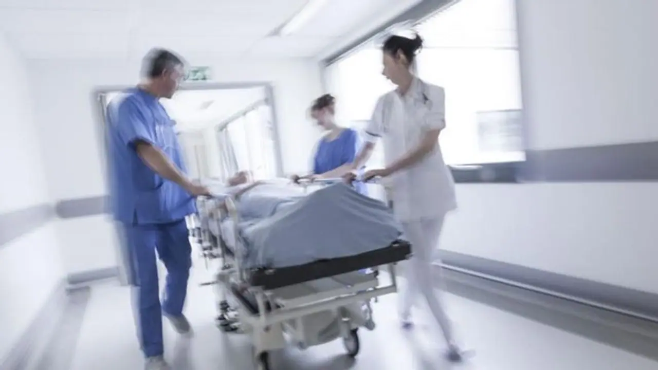 அபுதாபியில் இருந்து சென்னை திரும்பிய வாலிபருக்கு திடீர் உடல்நலக்குறைவு.. மருத்துவமனையில் உயிரிழந்ததால் பதற்றம்