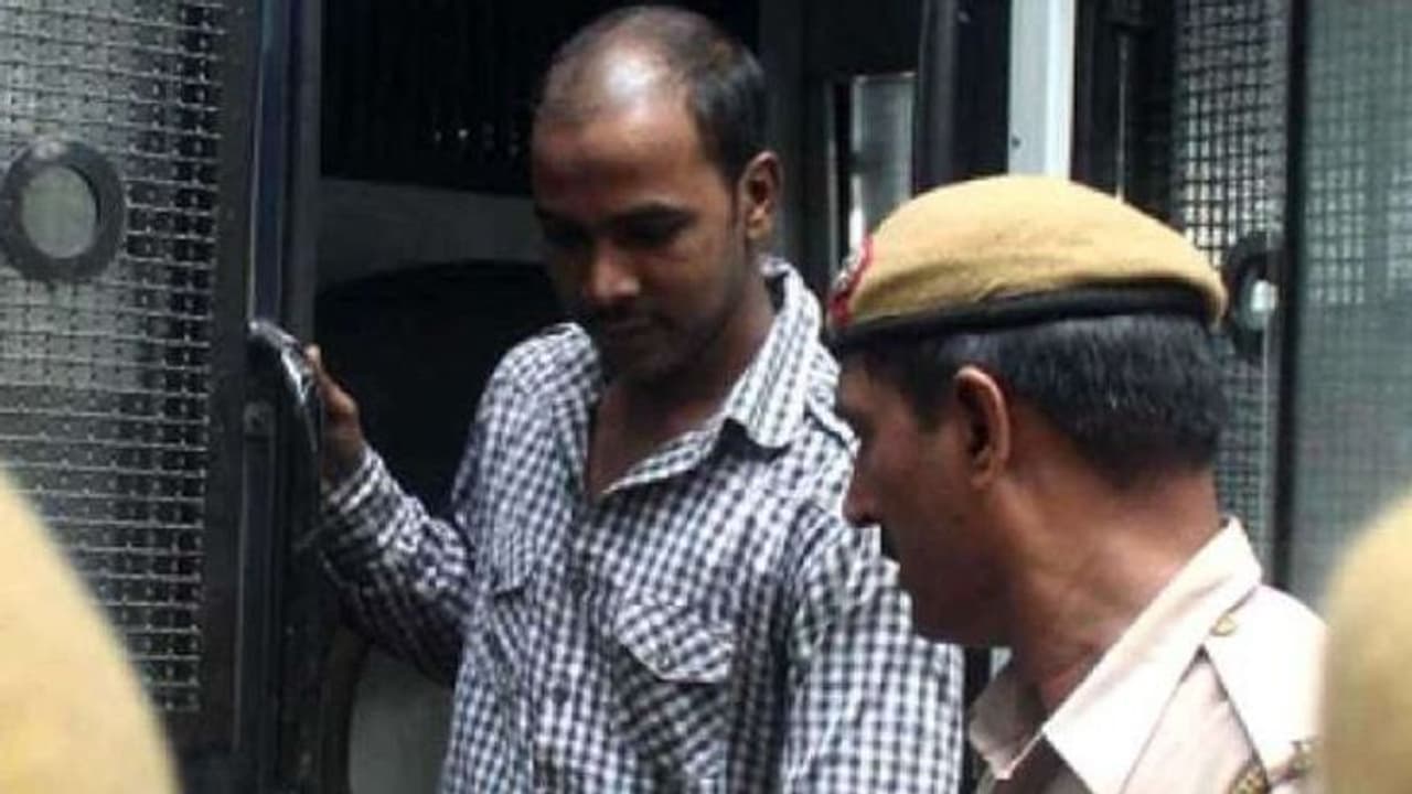 ফাঁসির ৩ দিন আগে নতুন নাটক নির্ভয়ার অভিযুক্তের, ঘটনার দিন দিল্লিতে ছিলাম না দাবি মুকেশের