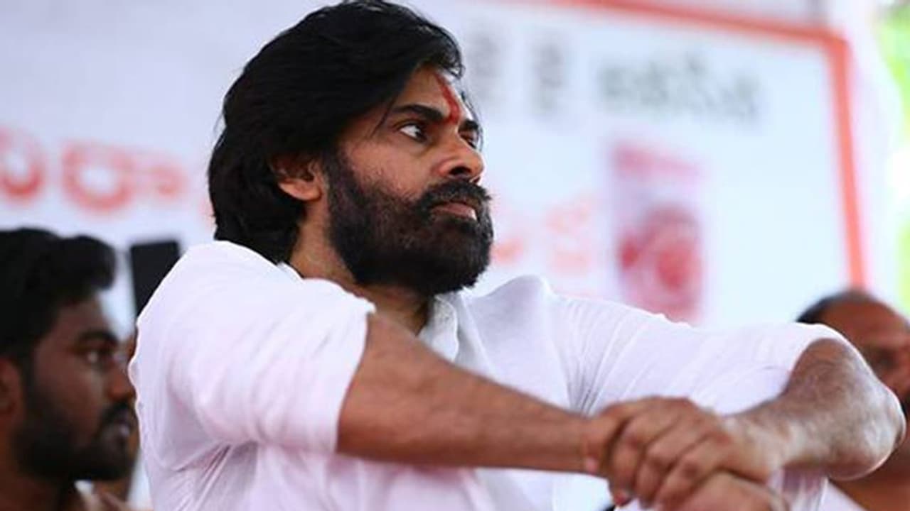 ఈ స్థితిలో కన్నాపై విమర్శలా, చిల్లర రాజకీయాలు: పవన్ కల్యాణ్