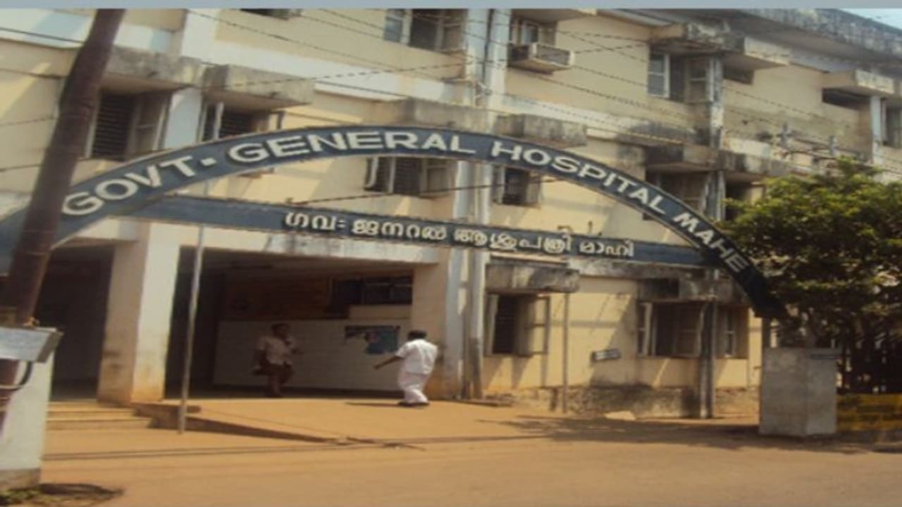 മാഹിയിലെ കൊവിഡ്: രോഗി കോഴിക്കോട് ബീച്ച് ആശുപത്രിയിൽ നിന്ന് നിർബന്ധം പിടിച്ച് വീട്ടിലേക്ക് മടങ്ങി