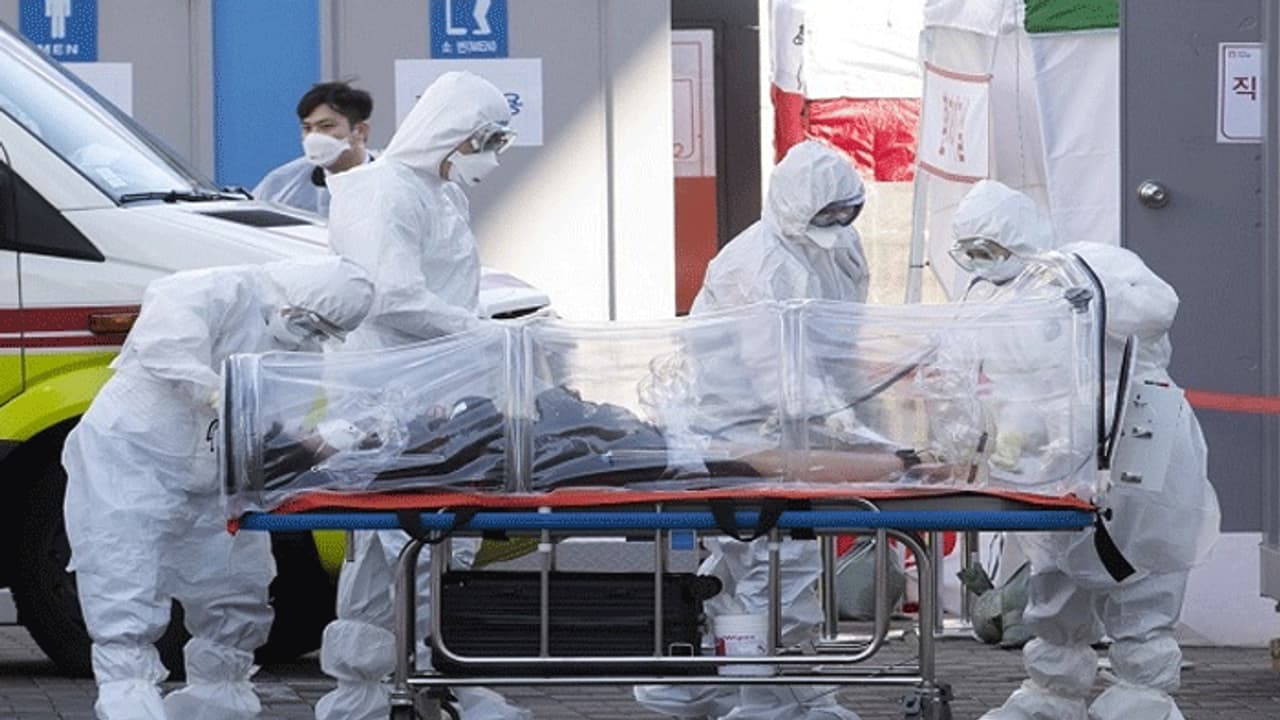 കൊവിഡ് 19: വ്യാജ വാർത്തകൾ പ്രചരിപ്പിക്കരുതെന്ന് വീണ്ടും സൗദി ആരോഗ്യ മന്ത്രാലയം കൊവിഡ് 19: വ്യാജ വാർത്തകൾ പ്രചരിപ്പിക്കരുതെന്ന് വീണ്ടും സൗദി ആരോഗ്യ മന്ത്രാലയം