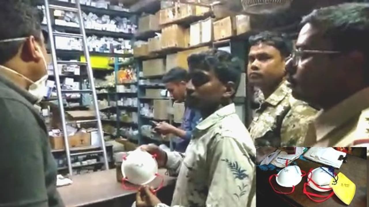 আসল বলে নকল মাস্ক বিক্রি, কীভাবে চলছে জাল কারবার আসল বলে নকল মাস্ক বিক্রি, কীভাবে চলছে জাল কারবার