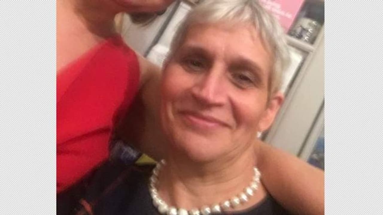 கொரோனாவை விரட்டுவது எளிது.! கொரோனாவில் இருந்து தான் எப்படி மீண்டேன் என விளக்குகிறார் சீனியர் டாக்டர் கிளார்! கொரோனாவை விரட்டுவது எளிது.! கொரோனாவில் இருந்து தான் எப்படி மீண்டேன் என விளக்குகிறார் சீனியர் டாக்டர் கிளார்!