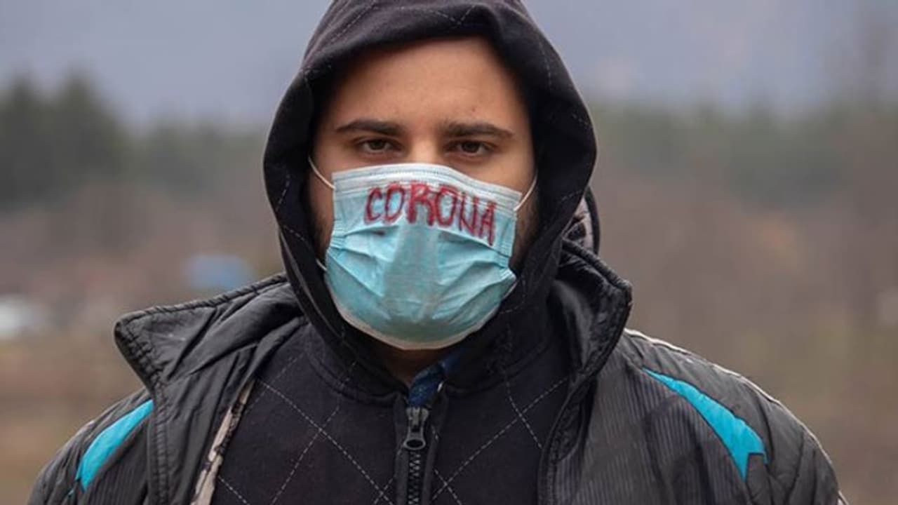 নিরাপদ দূরত্বেও আর রক্ষে নেই, এখন বাতাসেও ভাসতে শুরু করেছে মারণ করোনা ভাইরাস নিরাপদ দূরত্বেও আর রক্ষে নেই, এখন বাতাসেও ভাসতে শুরু করেছে মারণ করোনা ভাইরাস