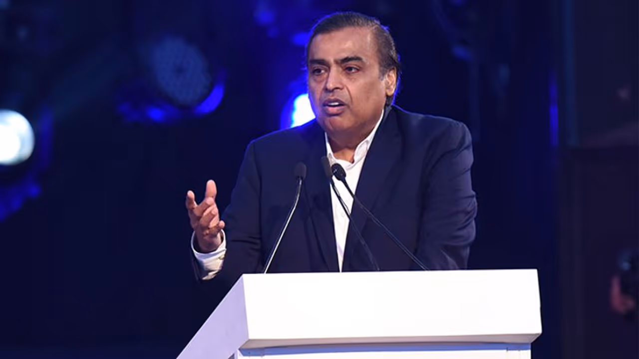 Reliance sets up first COVID 19 hospital in Mumbai Reliance sets up first COVID 19 hospital in Mumbai