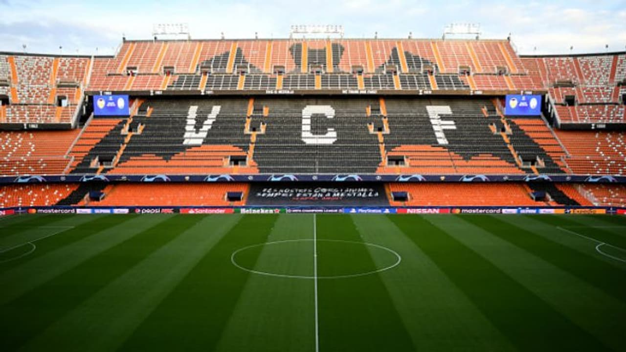 ভ্যালেন্সিয়া ফুটবল দলের ৩৫ শতাংশ প্লেয়ার ও সাপোর্টিং স্টাফ করোনা আক্রান্ত ভ্যালেন্সিয়া ফুটবল দলের ৩৫ শতাংশ প্লেয়ার ও সাপোর্টিং স্টাফ করোনা আক্রান্ত