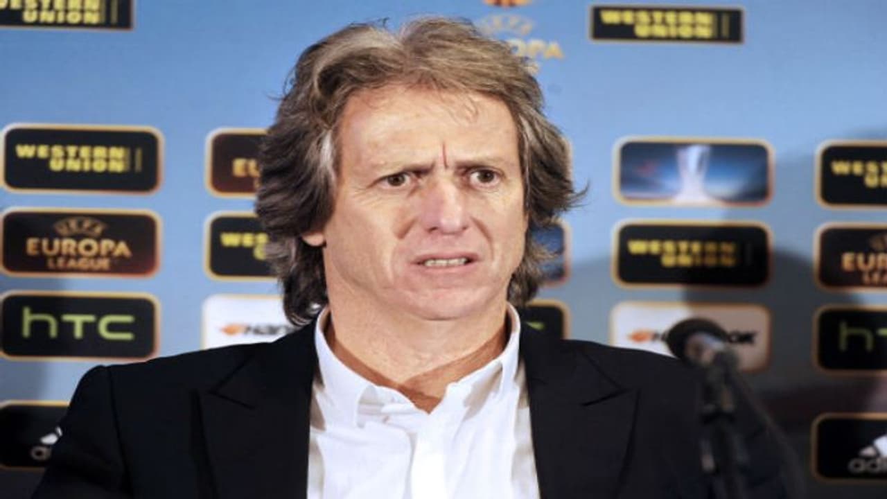 করোনার থাবা অব্যাহত ফুটবল বিশ্বে, আক্রান্ত ফ্লেমিঙ্গোর ফুটবল কোচ জর্জ জেসাস করোনার থাবা অব্যাহত ফুটবল বিশ্বে, আক্রান্ত ফ্লেমিঙ্গোর ফুটবল কোচ জর্জ জেসাস