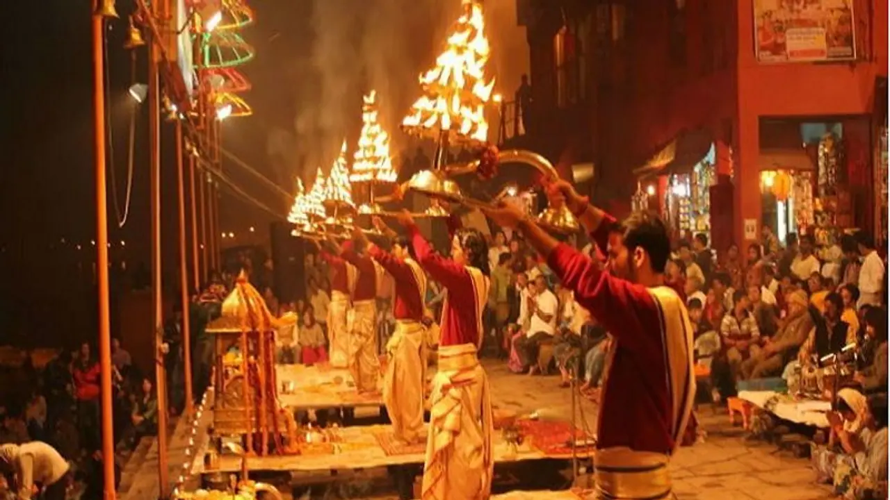 कोरोना का खौफ विश्व प्रसिद्ध मां गंगा की आरती पर भी,30 साल पुराने परंपरा पर लगा ब्रेक
