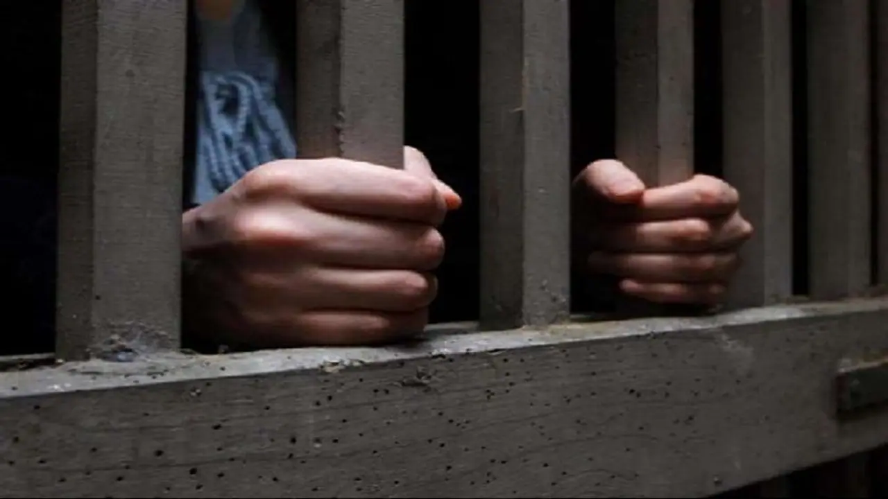 সাবধান, করোনা আতঙ্কের মধ্যে এই কাজ করলেই হতে পারে জেল সাবধান, করোনা আতঙ্কের মধ্যে এই কাজ করলেই হতে পারে জেল