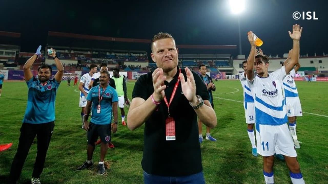 ഗൊംബാവു പടിയിറങ്ങി; വികാരനിർഭരമായ യാത്രയപ്പ് നല്‍കി ഒഡീഷ എഫ്‍സി