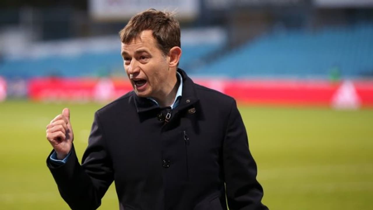 കടംവീട്ടാനുറച്ച് ബ്ലാസ്റ്റേഴ്‍സ്; വണ്ടർ 'വികൂന' പരിശീലകനാകും