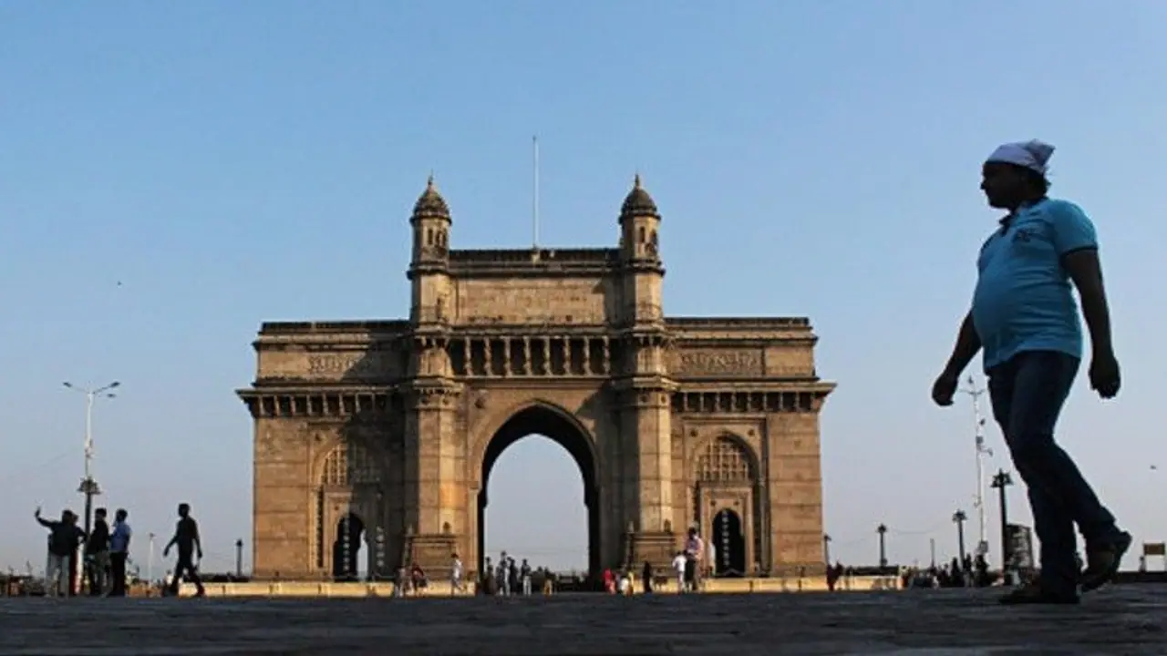 కరోనా దెబ్బకు ‘‘మహా’’ విలవిల: 52 కేసులు, ప్రజలు బయటకు రావొద్దన్న ఉద్ధవ్ కరోనా దెబ్బకు ‘‘మహా’’ విలవిల: 52 కేసులు, ప్రజలు బయటకు రావొద్దన్న ఉద్ధవ్