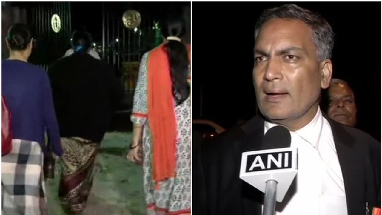 ചരിത്രവിധി പിറന്നു; നിര്ഭയ കുറ്റവാളികളുടെ അവസാന ഹര്ജി സുപ്രീംകോടതി തള്ളി ചരിത്രവിധി പിറന്നു; നിര്ഭയ കുറ്റവാളികളുടെ അവസാന ഹര്ജി സുപ്രീംകോടതി തള്ളി