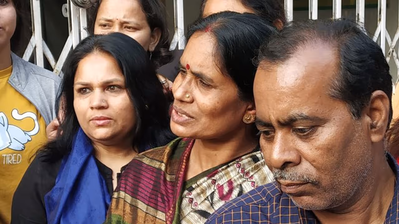 நிர்பயா வழக்கில் தூக்கு.... கடைசி திக் ...திக் நிமிடங்கள்... என்ன நடந்தது..!! நிர்பயா வழக்கில் தூக்கு.... கடைசி திக் ...திக் நிமிடங்கள்... என்ன நடந்தது..!!