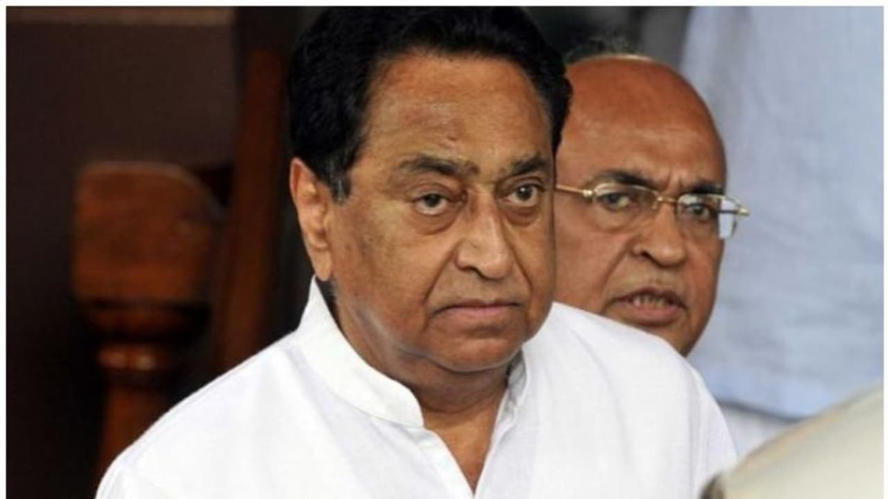 മധ്യപ്രദേശില്‍ കോണ്‍ഗ്രസ് സര്‍ക്കാര്‍ നിലംപൊത്തി, വിശ്വാസവോട്ടെടുപ്പിന് മുമ്പ് രാജിപ്രഖ്യാപനം