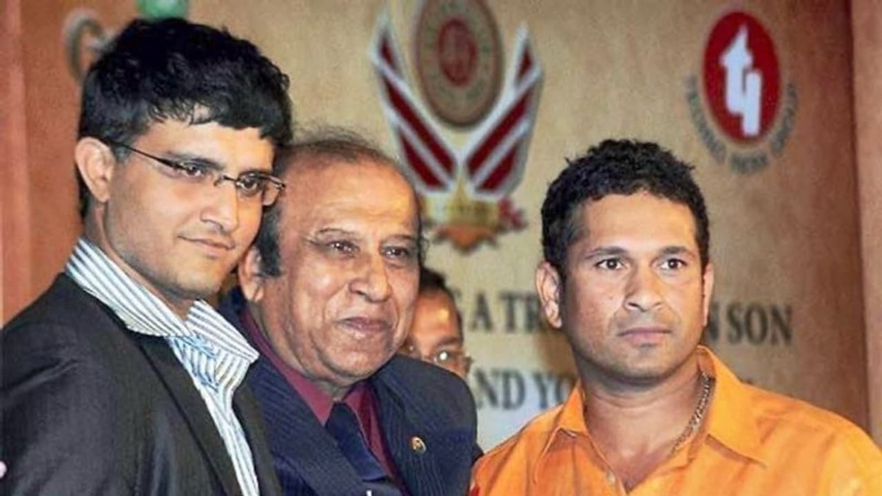 ഇന്ത്യന്‍ ഫുട്ബോളിന്‍റെ ഏറ്റവും വലിയ നഷ്‍ടം; പി കെ ബാനർജിക്ക് സൂപ്പർ താരങ്ങളുടെ വൈകാരിക യാത്രയയപ്പ്