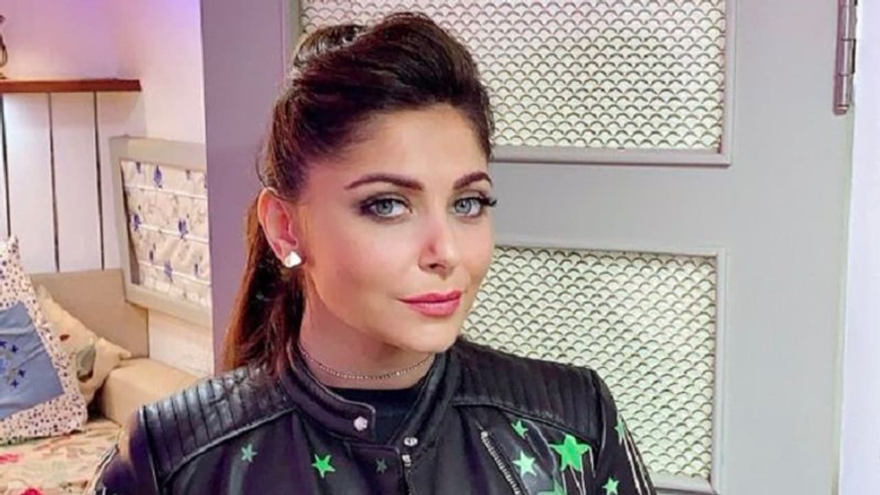 Singer Kanika Kapoor conceals trip to London, attends party, ends up testing positive for Covid 19