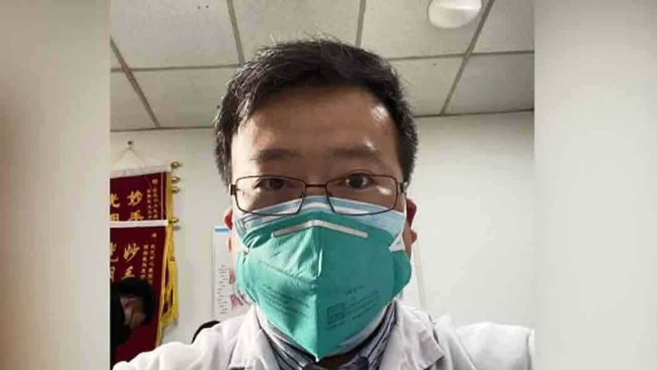 முதன் முதலில் கொரோனாவை கண்டறிந்து எச்சரித்த மருத்துவர் லி ...!! மனம் வருந்தி மன்னிப்பு கேட்டது சீனா..!!