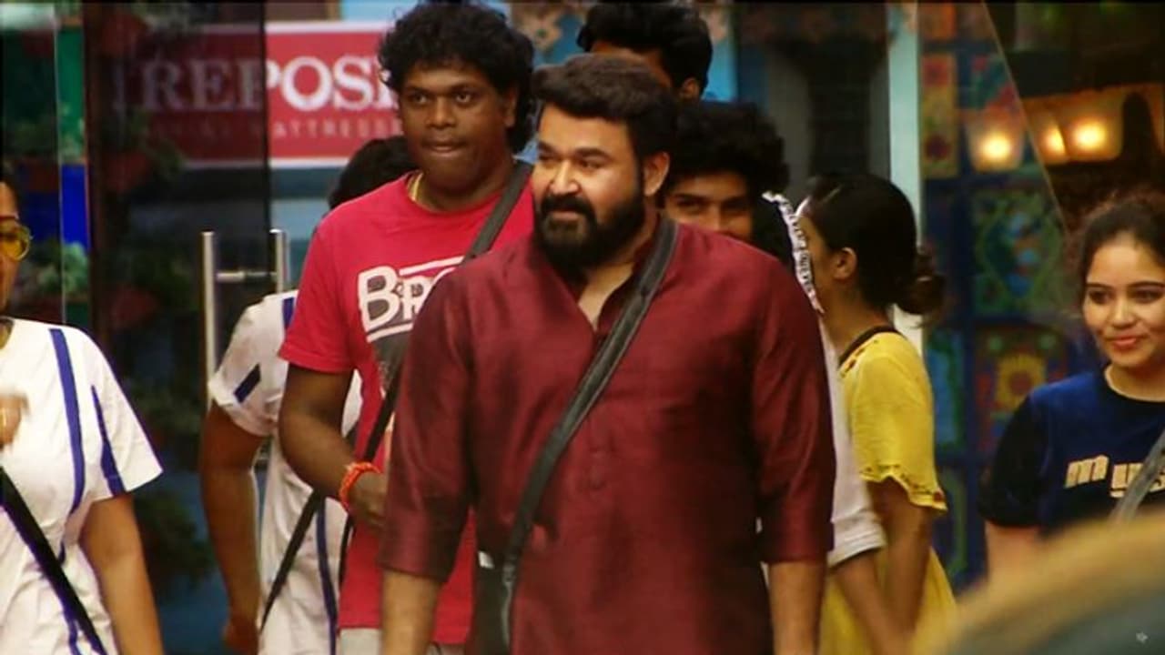 അപ്രതീക്ഷിത അതിഥിയായി ബിഗ് ബോസ് ഹൗസില് മോഹന്ലാല്! അമ്പരന്ന് മത്സരാര്ഥികള് അപ്രതീക്ഷിത അതിഥിയായി ബിഗ് ബോസ് ഹൗസില് മോഹന്ലാല്! അമ്പരന്ന് മത്സരാര്ഥികള്