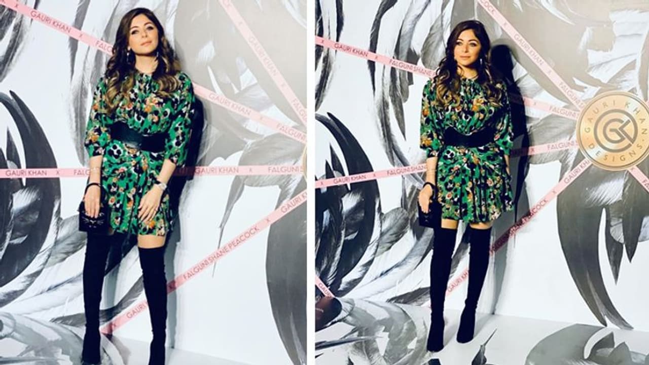 கொரொனா தொற்றை மறைத்த பிரபல பாடகி கனிகா கபூர் மீது எப்.ஐ.ஆர்.!! நடுக்கத்தில் எம்பிக்கள்..!! கொரொனா தொற்றை மறைத்த பிரபல பாடகி கனிகா கபூர் மீது எப்.ஐ.ஆர்.!! நடுக்கத்தில் எம்பிக்கள்..!!