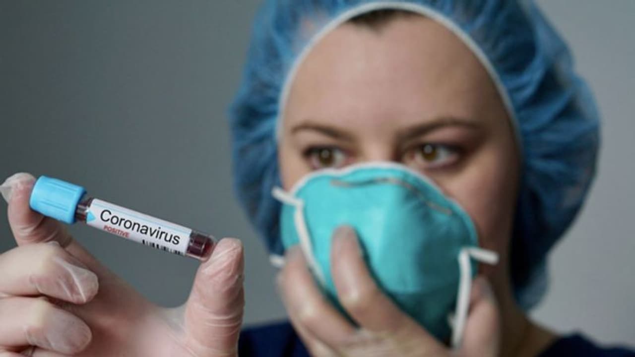 കൊറോണയുടെ ലക്ഷണങ്ങളൊന്നും തുടക്കത്തിൽ കണ്ടിരുന്നില്ല; കൊവിഡിൽ നിന്ന് സുഖം പ്രാപിക്കുന്ന 37കാരി പറയുന്നു കൊറോണയുടെ ലക്ഷണങ്ങളൊന്നും തുടക്കത്തിൽ കണ്ടിരുന്നില്ല; കൊവിഡിൽ നിന്ന് സുഖം പ്രാപിക്കുന്ന 37കാരി പറയുന്നു