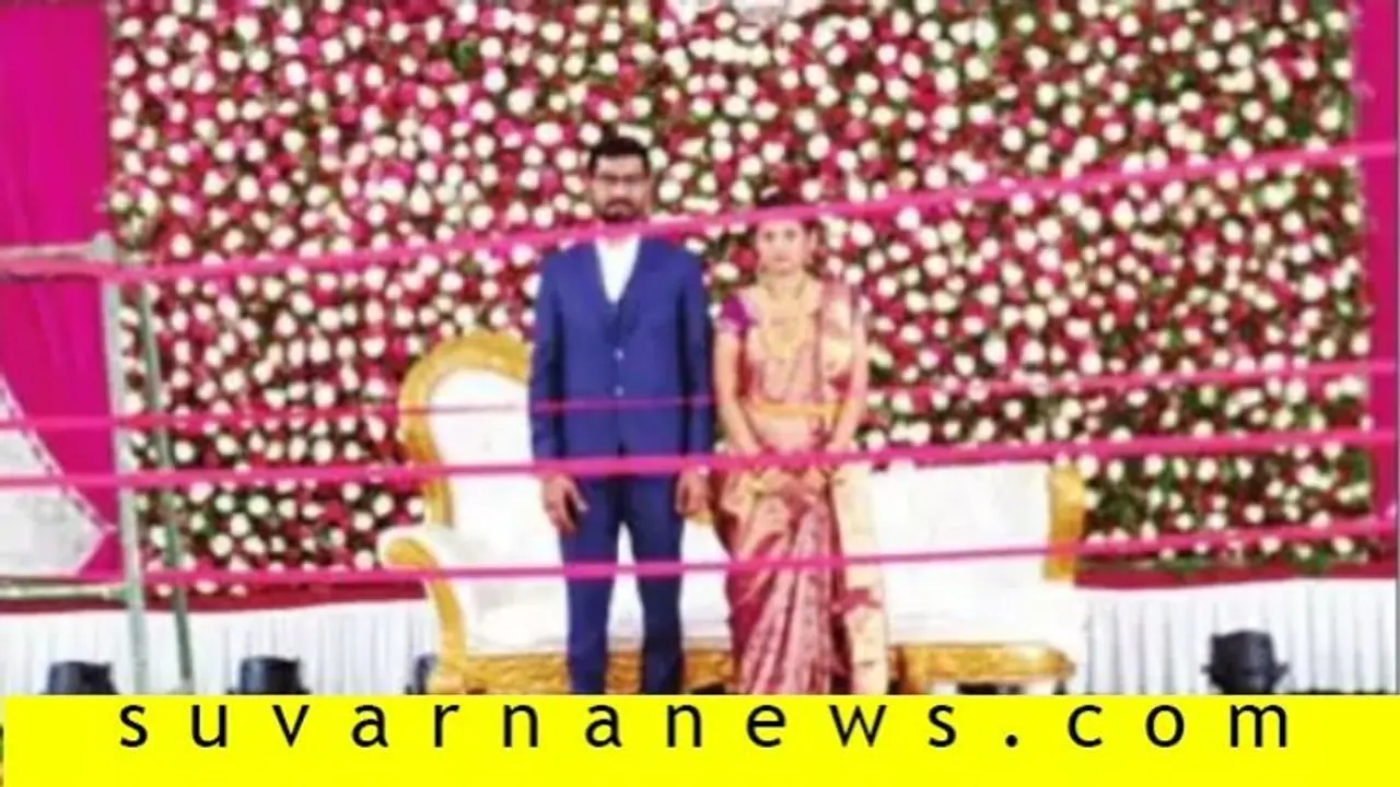 ರಿಬ್ಬನ್ ಪಟ್ಟಿಯೊಳಗೆ ನವಜೋಡಿ, ಅರ್ಧ ಗಂಟೇಲಿ ಮುಗೀತು ಮದುವೆ..! ರಿಬ್ಬನ್ ಪಟ್ಟಿಯೊಳಗೆ ನವಜೋಡಿ, ಅರ್ಧ ಗಂಟೇಲಿ ಮುಗೀತು ಮದುವೆ..!