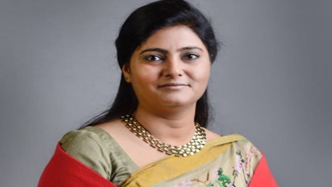 अपना दल (एस) ने जारी की प्रत्याशियों की दूसरी सूची, जानिए किसको मिला टिकट अपना दल (एस) ने जारी की प्रत्याशियों की दूसरी सूची, जानिए किसको मिला टिकट