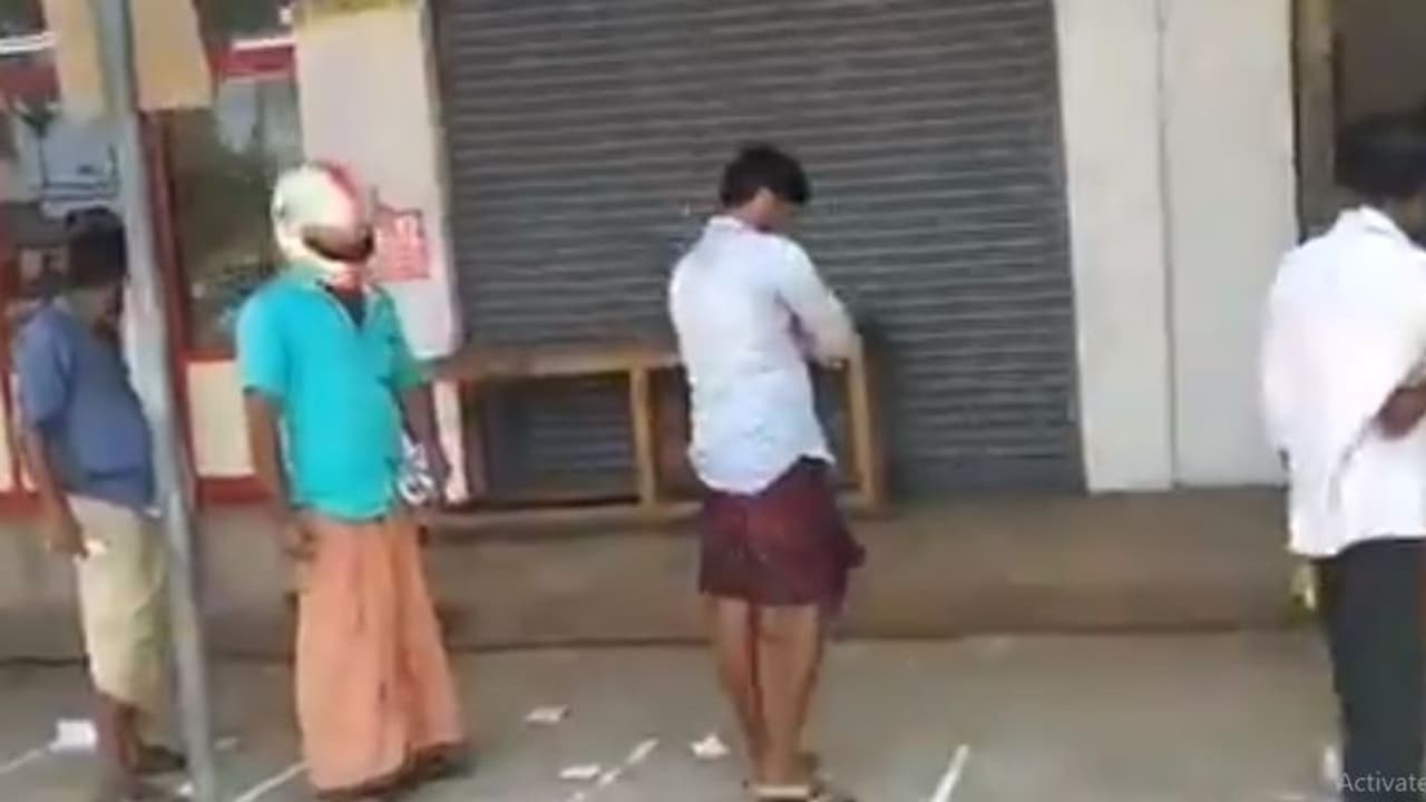 ಕೇರಳ ಜನರ ಮದ್ಯ ಖರೀದಿ ಶಿಸ್ತಿಗೆ ಮನಸೋತ ಲಂಕಾ ಕ್ರಿಕೆಟಿಗ ಜಯವರ್ದನೆ!