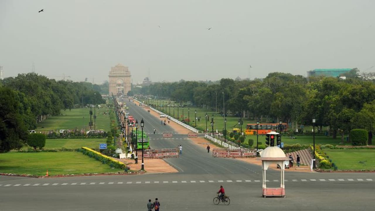 சுய ஊரடங்கின் அவசியம் என்ன..? கொரோனாவிலிருந்து தப்பிக்க மத்திய அரசின் அடுத்தகட்ட அதிரடி நடவடிக்கை..? சுய ஊரடங்கின் அவசியம் என்ன..? கொரோனாவிலிருந்து தப்பிக்க மத்திய அரசின் அடுத்தகட்ட அதிரடி நடவடிக்கை..?