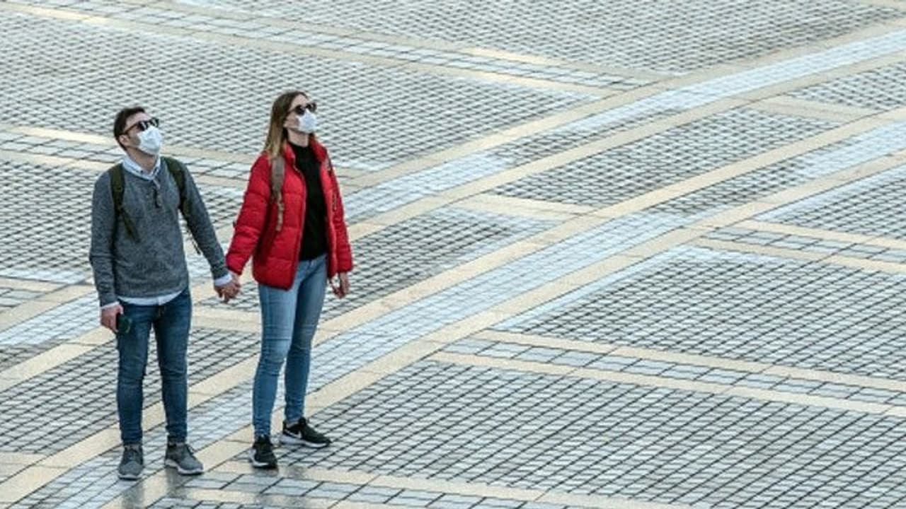 বিয়েবাড়ির ভোজ খেয়ে অস্ট্রেলিয়ায় করোনা আক্রান্ত ৩৭ , মধুচন্দ্রিমা থেকে উদ্বেগ নবদম্পতির বিয়েবাড়ির ভোজ খেয়ে অস্ট্রেলিয়ায় করোনা আক্রান্ত ৩৭ , মধুচন্দ্রিমা থেকে উদ্বেগ নবদম্পতির