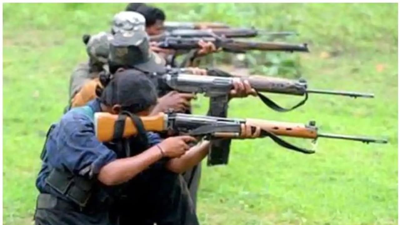 ഛത്തീസ്ഗഢിൽ മാവോയിസ്റ്റ് ഏറ്റുമുട്ടൽ, 13 ജവാന്മാരെ കാണാതായി ഛത്തീസ്ഗഢിൽ മാവോയിസ്റ്റ് ഏറ്റുമുട്ടൽ, 13 ജവാന്മാരെ കാണാതായി